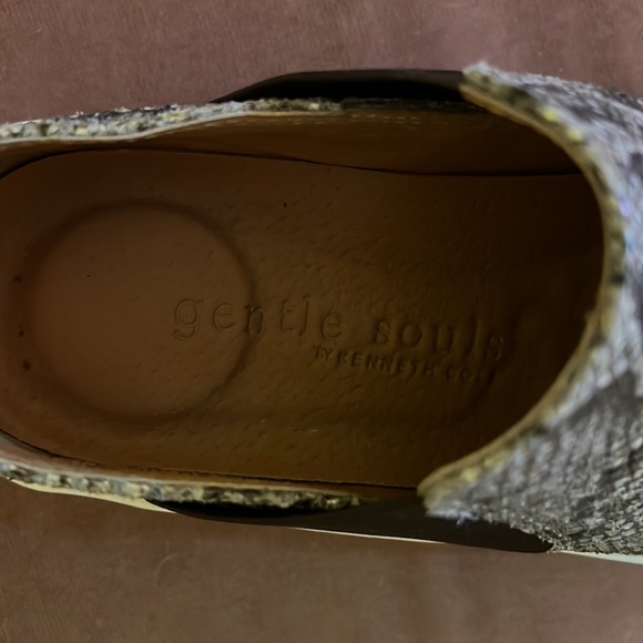 Kenneth Cole slip on shoes - Picture 4 of 4